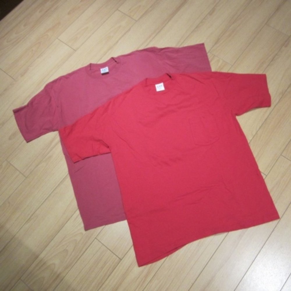 Bundle of 2 GAP Men’s Cotton Pocket Tees